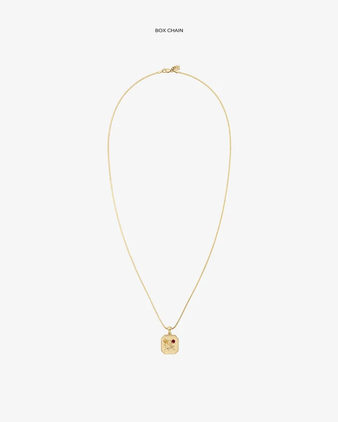 14Kt Gold Queens Crest Relief Pendant