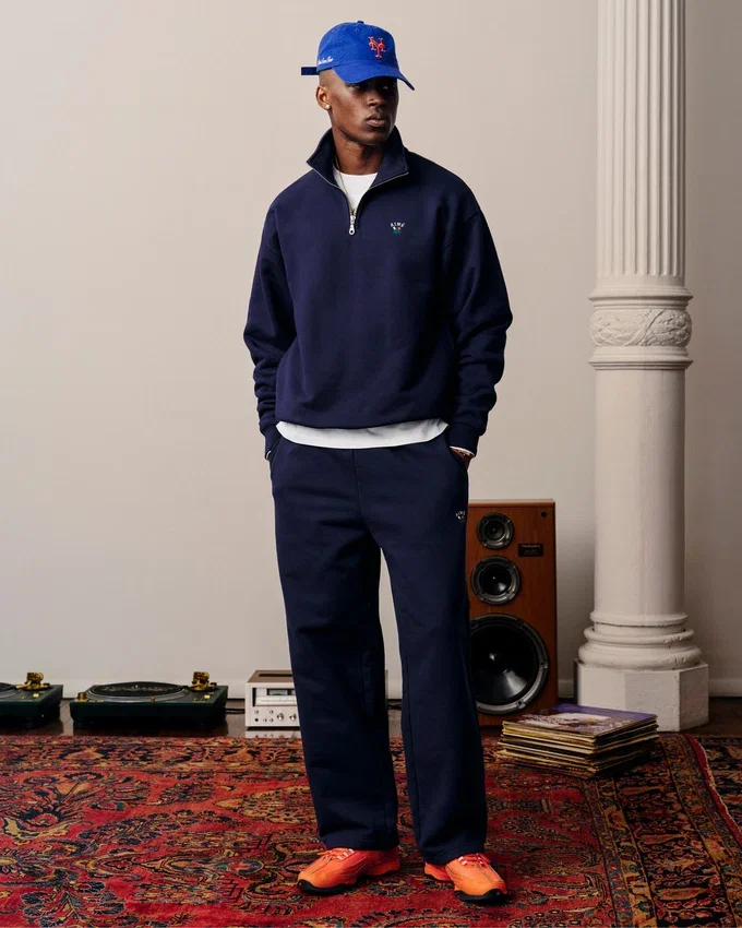 Crest Quarter Zip Pullover